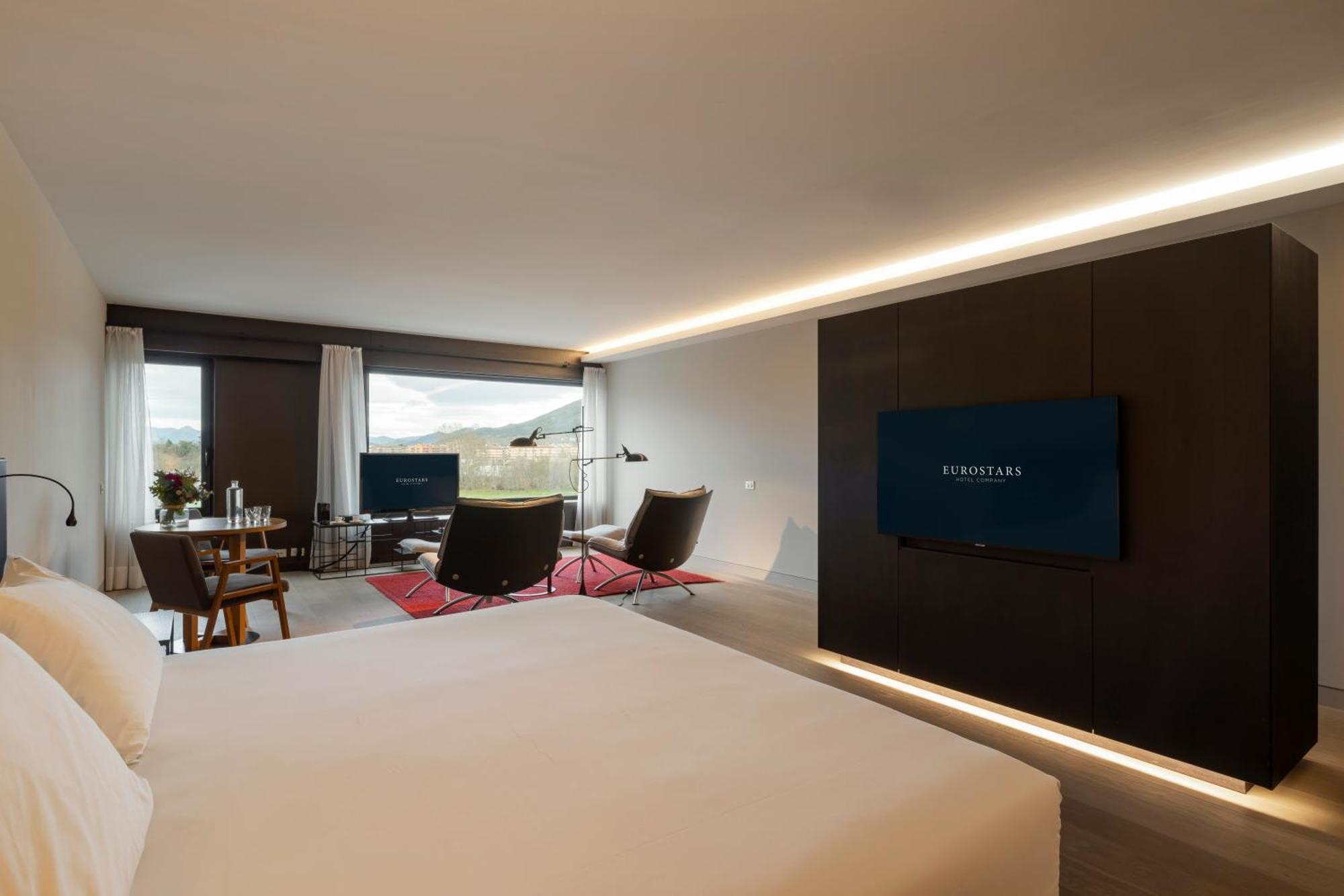 Hotel Eurostars Pamplona Exterior foto